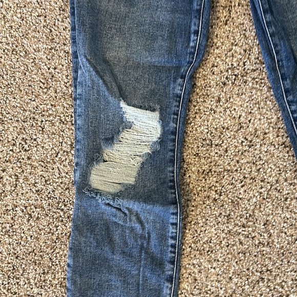 Good American Good Legs Crop, Size 6/28, High Rise, Like New - Picture 3 of 6